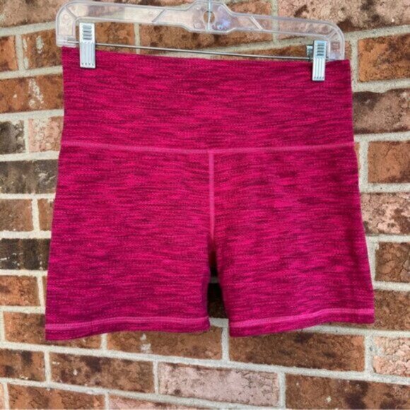 Lululemon  * Groove Short  (Roll Down Regular) - Diamond Jacquard Berry Rumble - Picture 4 of 12